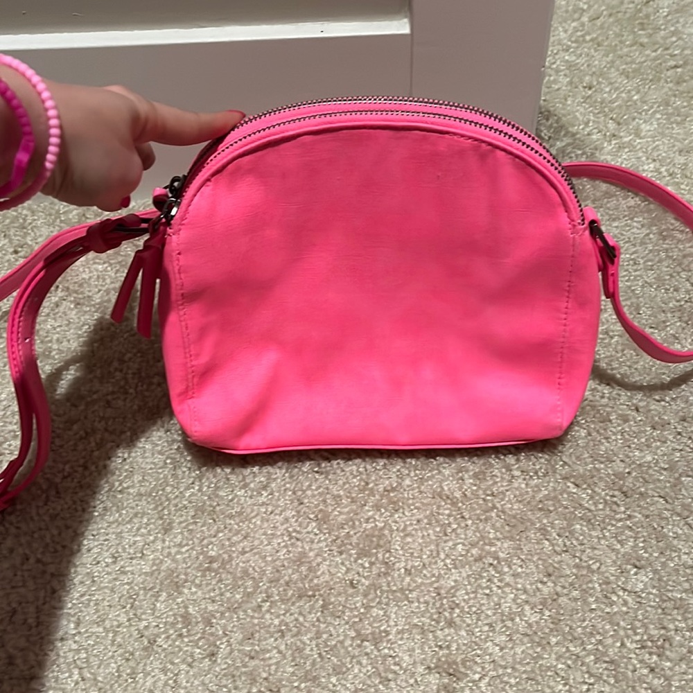 Universal Thread crossbody